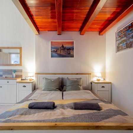 Dob Apartment With Ac 부다페스트 외부 사진